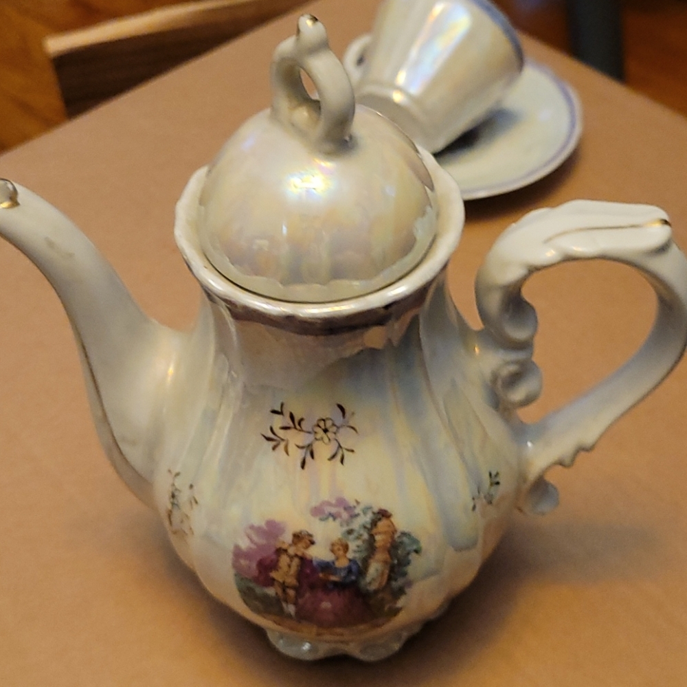 DEMITASSE SET: 12 PEICES - Picture 2 of 11